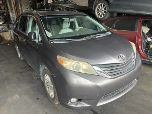 2011-2020 Toyota Sienna 1602706 Front Left/Driver FWD Used OEM Steering Knuckle Spindle