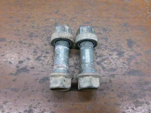 2001-2007 Toyota Highlander Front Used OEM Steering Knuckle Spindle