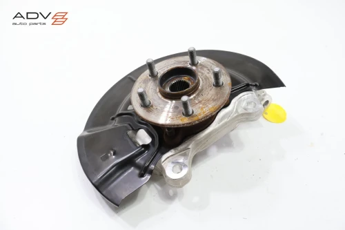 2020-2025 Toyota Highlander Front Left/Driver With Hub Used OEM Steering Knuckle Spindle