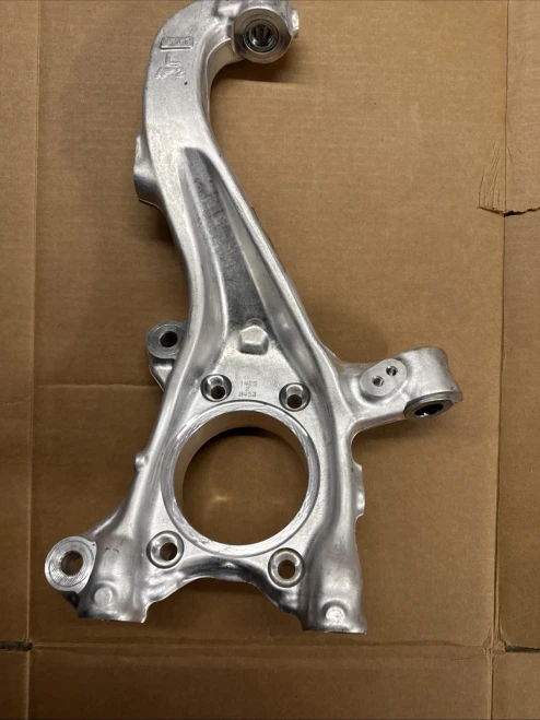2022-2025 Toyota Tundra 432020C010 Front Left/Driver Used OEM Steering Knuckle Spindle