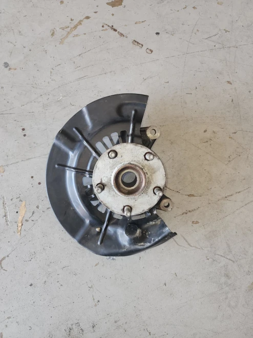 2015 Toyota Avalon Front Right/Passenger Used OEM Steering Knuckle Spindle