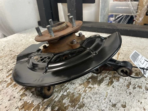 2025-2026 Toyota Camry Front Left/Driver AWD With Hub Used OEM Steering Knuckle Spindle