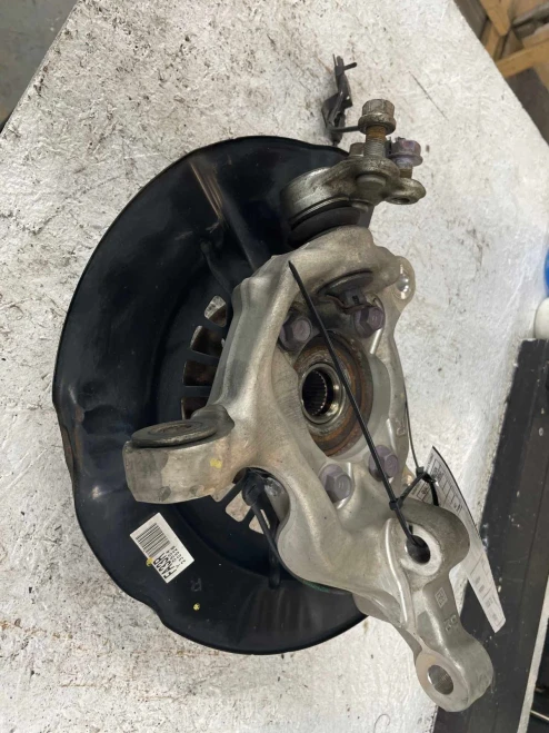 2023-2025 Toyota Front Right/Passenger AWD With Hub Used OEM Steering Knuckle Spindle