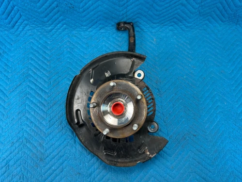 2016-2022 Toyota Sequoia Front Left/Driver 4WD With Hub Used OEM Steering Knuckle Spindle