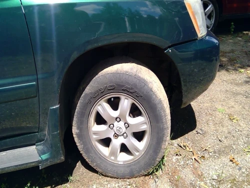 2001-2003 Toyota Highlander 3743840 Front Right/Passenger AWD Used OEM Steering Knuckle Spindle