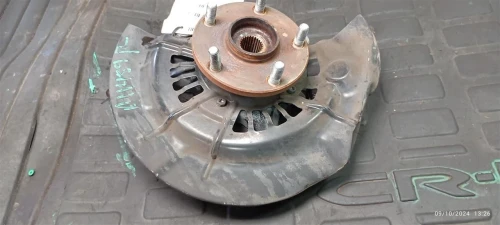2013-2018 Toyota Avalon 3698609 Front Right/Passenger Used OEM Steering Knuckle Spindle