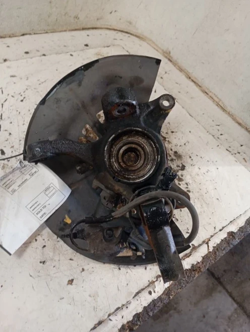 2005-2018 Toyota Avalon 4228499 Front Right/Passenger Hybrid Used OEM Steering Knuckle Spindle