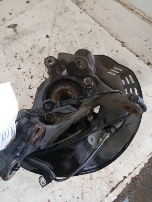 2019-2025 Toyota Corolla 4172673 Front Left/Driver Used OEM Steering Knuckle Spindle
