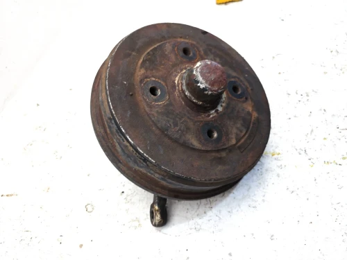 1971-1973 Volkswagen Super Beetle Front Right/Passenger With Hub Used OEM Steering Knuckle Spindle