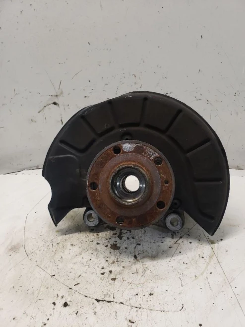 2009-2017 Volkswagen CC 1586491 Front Right/Passenger Used OEM Steering Knuckle Spindle