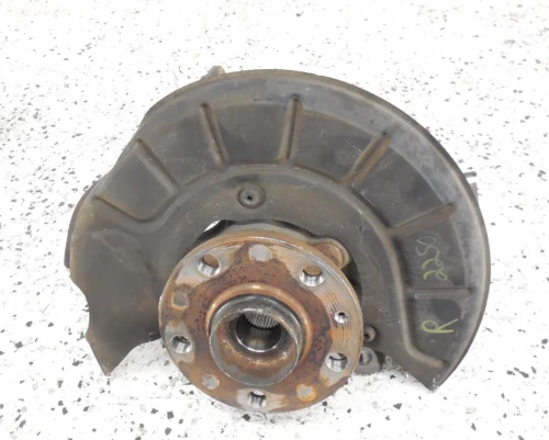 2012-2019 Volkswagen Beetle Front Right/Passenger With Hub Used OEM Steering Knuckle Spindle