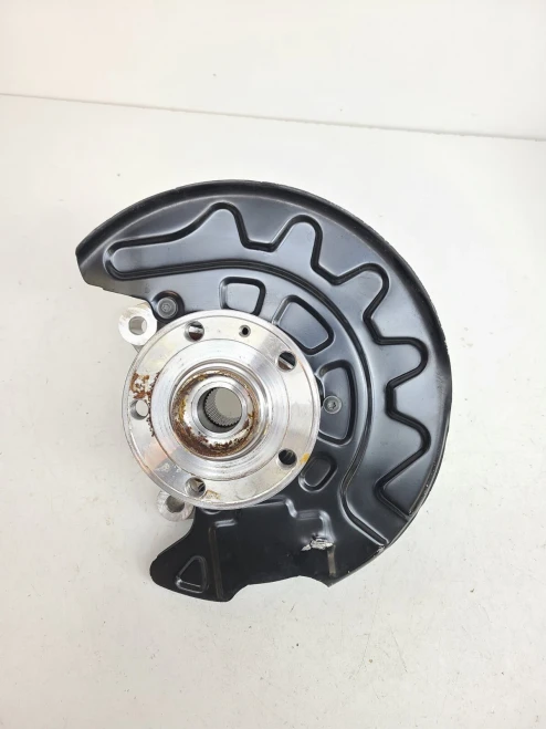 2022-2024 Volkswagen Taos Front Left/Driver AWD With Hub Used OEM Steering Knuckle Spindle