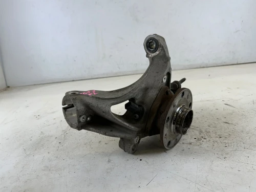 2022-2025 Volkswagen Front Left/Driver With Hub Used OEM Steering Knuckle Spindle