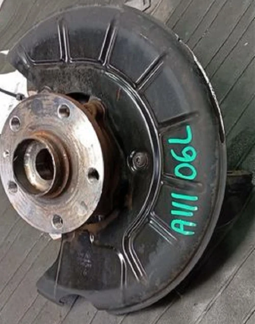 2009-2018 Volkswagen Tiguan Left/Driver With Hub Used OEM Steering Knuckle Spindle