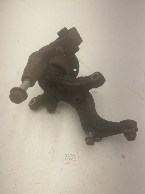 2011-2014 Volkswagen Jetta Rear Right/Passenger With Hub Used OEM Steering Knuckle Spindle