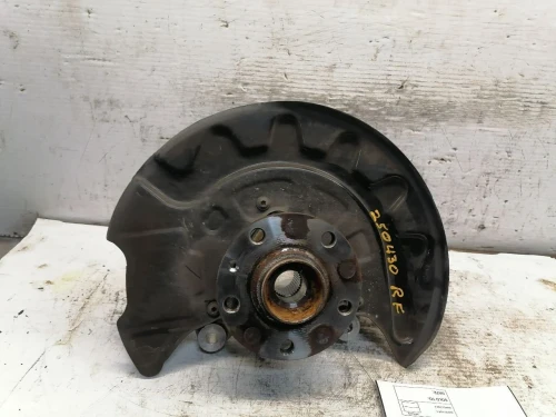 2015-2021 Volkswagen Golf GTI 1685510 Front Right/Passenger Used OEM Steering Knuckle Spindle