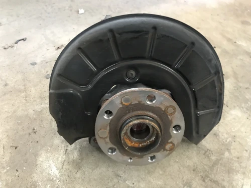 2012-2018 Volkswagen Beetle Front Right/Passenger Used OEM Steering Knuckle Spindle