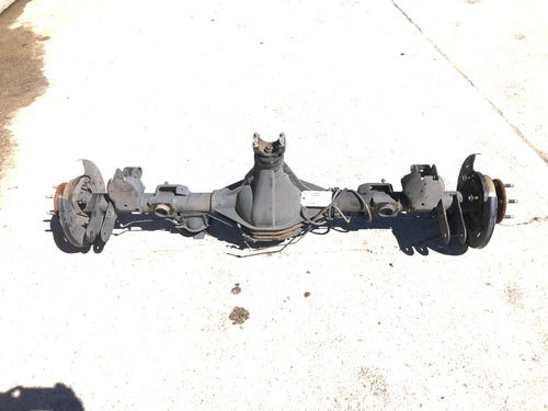 2015-2020 CADILLAC ESCALADE REAR AXLE WITH DIFFERENTIAL CARRIER 3.23 RATIO OEM used OEM differential carrier assembly