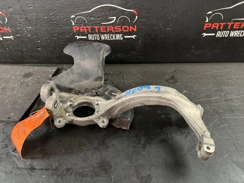 2004-2006 Volkswagen Front Right/Passenger Used OEM Steering Knuckle Spindle