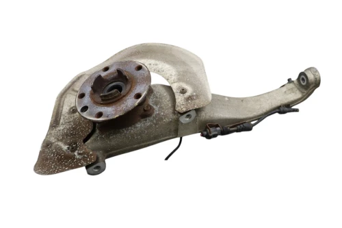 2011-2017 Volkswagen Touareg Right/Passenger With Hub Used OEM Steering Knuckle Spindle