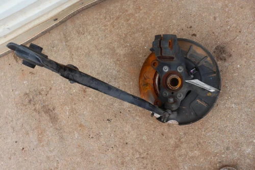 2018 Volkswagen Passat Front Right/Passenger FWD With Hub Used OEM Steering Knuckle Spindle