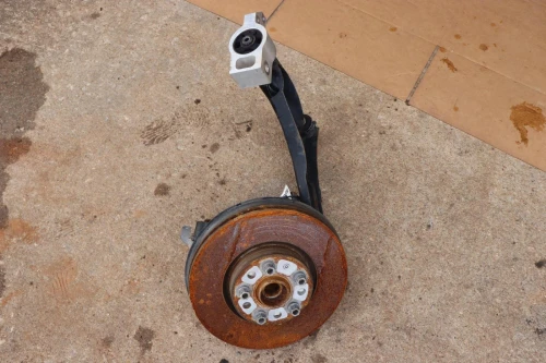 2011-2018 Volkswagen Tiguan Front Left/Driver FWD With Hub Used OEM Steering Knuckle Spindle