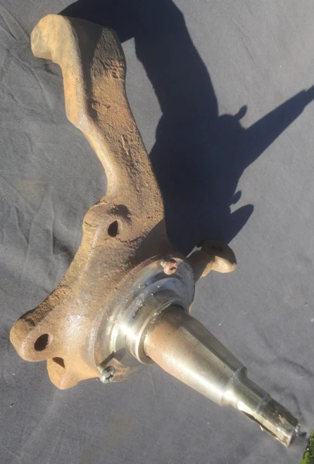Volkswagen Transporter Front Right/Passenger With Hub Used OEM Steering Knuckle Spindle