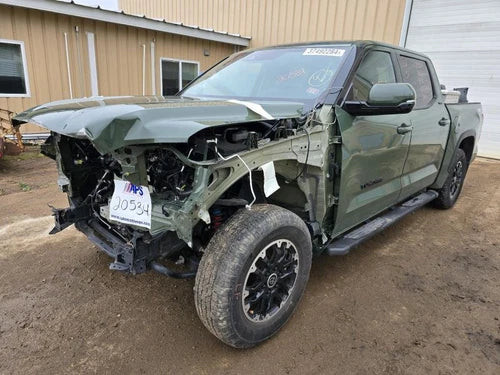 2022-2024 Toyota Tundra Front Carrier E750944 Used OEM Front Differential Carriers used OEM front differential carrier