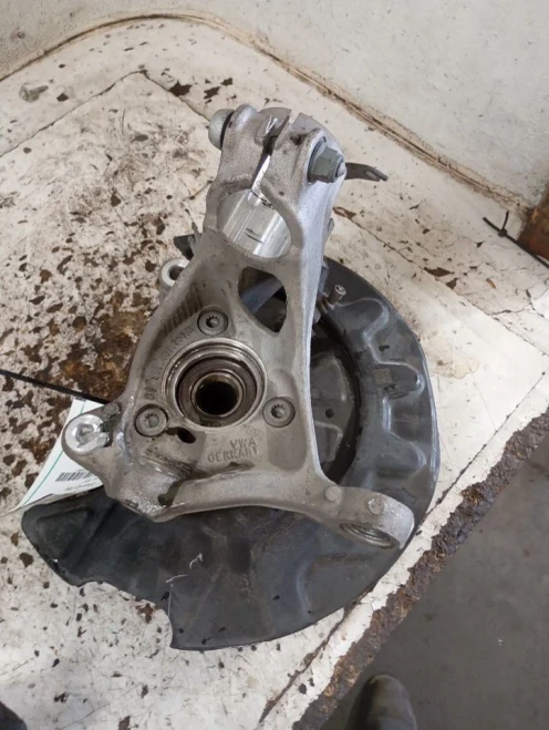 2015-2021 Volkswagen GTI 4229651 Front Right/Passenger Used OEM Steering Knuckle Spindle