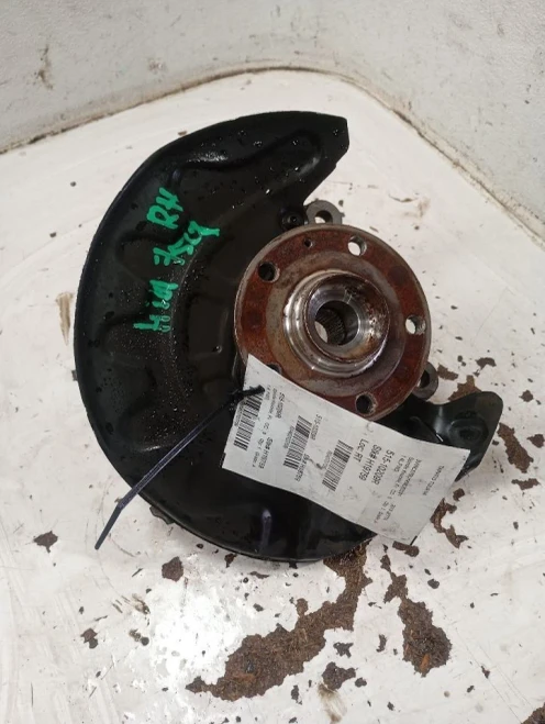 2019-2025 Volkswagen Jetta 4070708 Front Right/Passenger Used OEM Steering Knuckle Spindle