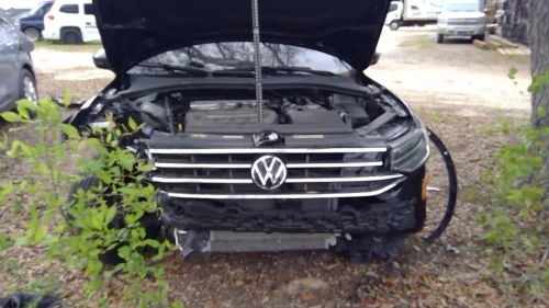 2018-2024 Volkswagen Tiguan 1183299 Front Right/Passenger Used OEM Steering Knuckle Spindle