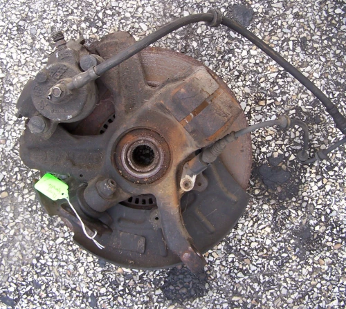 1998-2005 Volkswagen Left/Driver With Hub Used OEM Steering Knuckle Spindle