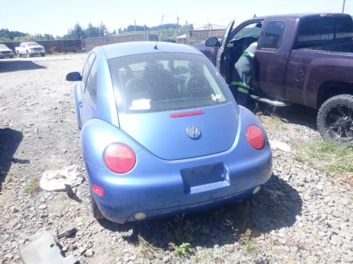 1998-2010 Volkswagen Beetle 30293152 Front Right/Passenger Used OEM Steering Knuckle Spindle