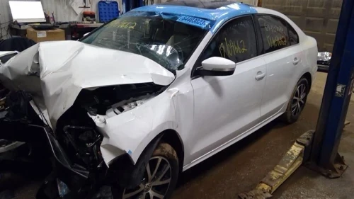 2012-2020 Volkswagen Passat 10272401 Front Left/Driver Used OEM Steering Knuckle Spindle