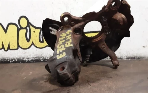 2012-2019 Volkswagen Beetle 1355150 Front Left/Driver Used OEM Steering Knuckle Spindle