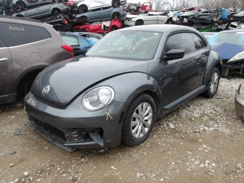 2012-2020 Volkswagen Passat 1876366 Front Right/Passenger Used OEM Steering Knuckle Spindle