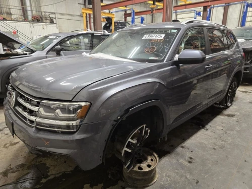 2018-2023 Volkswagen Atlas 1533998 Front Right/Passenger Used OEM Steering Knuckle Spindle