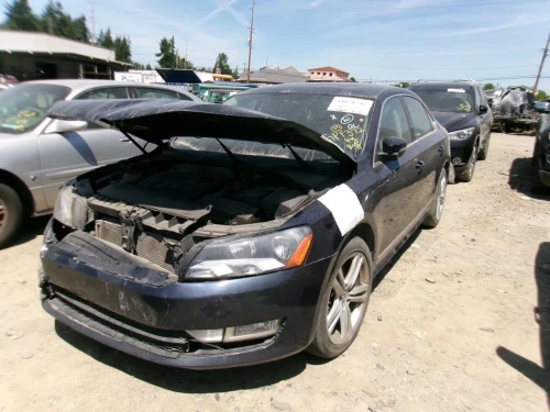 2012-2022 Volkswagen Passat 33053067 Front Left/Driver Used OEM Steering Knuckle Spindle