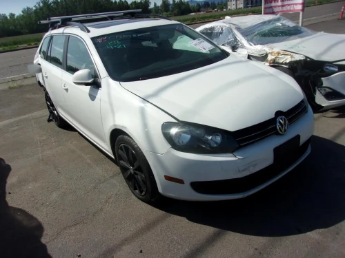 2009-2018 Volkswagen Tiguan 32945546 Front Right/Passenger Used OEM Steering Knuckle Spindle