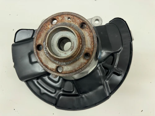 2001-2006 Volvo S60 30760714 Front Left/Driver With Hub With Bearing Used OEM Steering Knuckle Spindle