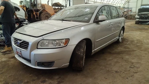 2006-2013 Volvo C70 7064682 Front Right/Passenger Used OEM Steering Knuckle Spindle