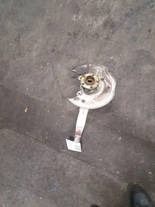 2019 Volvo S60 4418024 Front Right/Passenger Used OEM Steering Knuckle Spindle