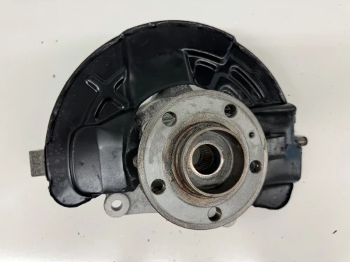 2007-2009 Volvo V70 30760714 Front Left/Driver With Hub With Bearing Used OEM Steering Knuckle Spindle