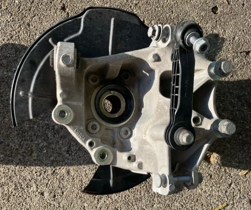 2019-2025 Volvo XC40 Rear Right/Passenger With Bearing Used OEM Steering Knuckle Spindle