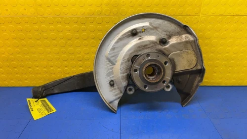 2016-2019 Volvo XC90 31476879 Front Left/Driver Used OEM Steering Knuckle Spindle