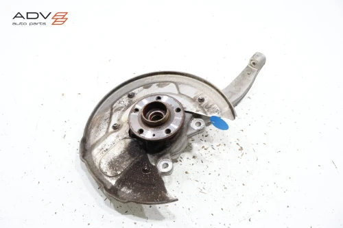 2018-2025 Volvo XC60 Front Right/Passenger With Hub Used OEM Steering Knuckle Spindle