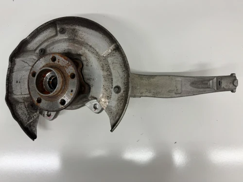 2019-2020 Volvo S60 31476316 Front Right/Passenger Used OEM Steering Knuckle Spindle