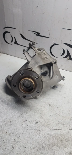 2019-2024 Volvo XC40 Rear Left/Driver With Hub Used OEM Steering Knuckle Spindle