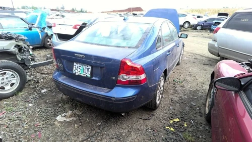 2006-2013 Volvo C70 32995523 Front Left/Driver Used OEM Steering Knuckle Spindle