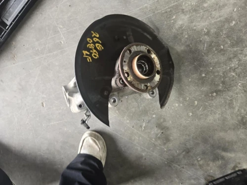2019-2024 Volvo XC40 2199737 Front Left/Driver Used OEM Steering Knuckle Spindle